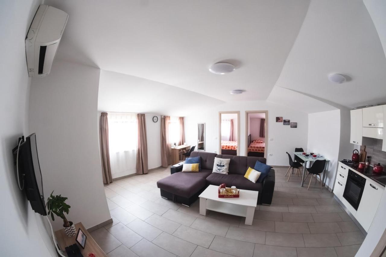 Apartamento Apartments Time For Sea
